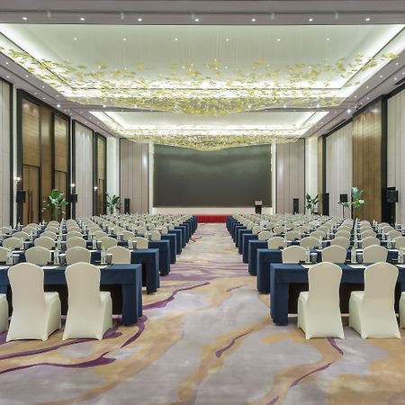 Crowne Plaza Yibin By Ihg Exterior foto