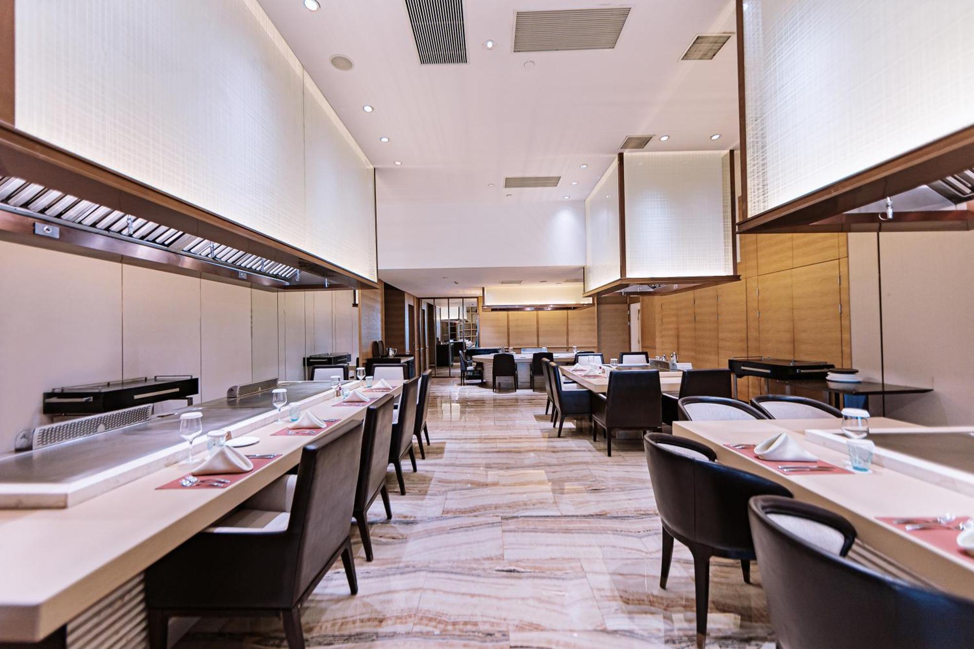Crowne Plaza Yibin By Ihg Exterior foto
