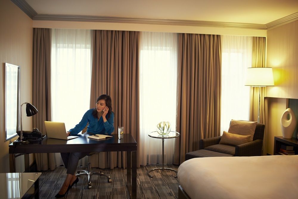Crowne Plaza Yibin By Ihg Exterior foto